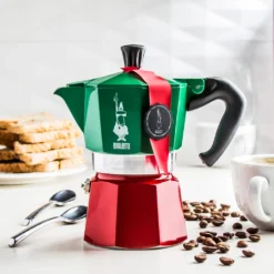 Bialetti - Moka Express Collection Italia (Tricolour), 3-Tassen-Kaffeemaschine, Aluminium -De’Longhi Verkaufsgeschäft 03b48273d4d8a230f22245fe383ed6a6