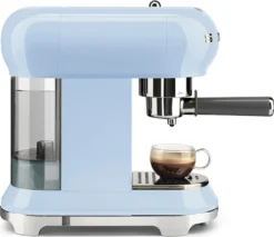 SMEG Espresso Kaffeemaschine Pastell Blau ECF01PBE -De’Longhi Verkaufsgeschäft 04a2d220ed0242af43835672cbe6dc8a