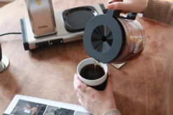 Moccamaster Kaffeemaschine KBG Select - Yellow Pepper -De’Longhi Verkaufsgeschäft 1ca9de21bfd1bcabbca2501c9ca760ad 1