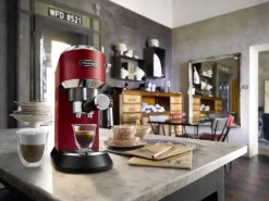 De'Longhi DeLonghi EC685.R Dedica Style Siebträger Espressomaschine Rot 29 De'Longhi DeLonghi EC685.R Dedica Style Siebträger Espressomaschine Rot -De’Longhi Verkaufsgeschäft 1f639d3d6deeacd980545fec557a7dd2