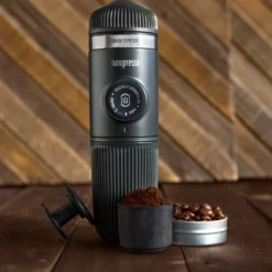 WACACO Nanopresso Barista Kit, Zubehör Für Die Tragbare Espressomaschine Nanopresso. Doppelter Espresso, Lungo -De’Longhi Verkaufsgeschäft 22b4693ad85d6b710e33f599e063725a