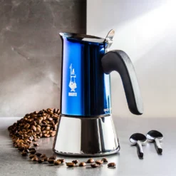 Bialetti NEW VENUS 4TZ Blu -De’Longhi Verkaufsgeschäft 7c65438ef9a201857508f43b4abe16e3
