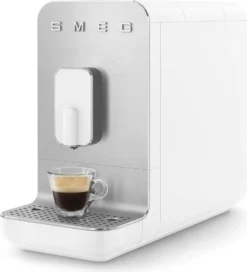 SMEG Kaffeevollautomat - 1350 W - Weiß 1,4 Liter - BCC01WHMEU -De’Longhi Verkaufsgeschäft 8c84670bcf23467538029190faeeab0b