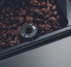 De'Longhi DeLonghi ESAM 3000 B Kaffeevollautomat Schwarz 28 De'Longhi DeLonghi ESAM 3000 B Kaffeevollautomat Schwarz -De’Longhi Verkaufsgeschäft a96d70d10f084fa48a6cee084d342287