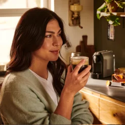 Tchibo Cafissimo Easy Kaffeemaschine Kapselmaschine Inkl. 30 Kapseln Für Caffè Crema, Espresso Und Kaffee, Schwarz 11 Tchibo Cafissimo Easy Kaffeemaschine Kapselmaschine Inkl. 30 Kapseln Für Caffè Crema, Espresso Und Kaffee, Schwarz -De’Longhi Verkaufsgeschäft af7bec2146a575e32bc78ab7d694b1de