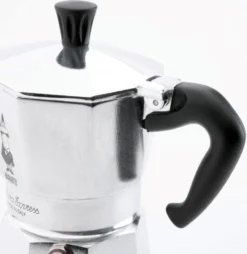 Bialetti Moka Express - 3 Tassen Espressokocher -De’Longhi Verkaufsgeschäft cefdd817cda3c82fa98187a9bfc43ca5